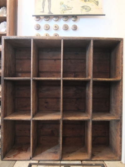 Wood Shelf (A)