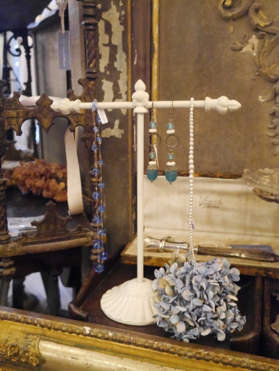 Jewelry Stand (G3428-22)