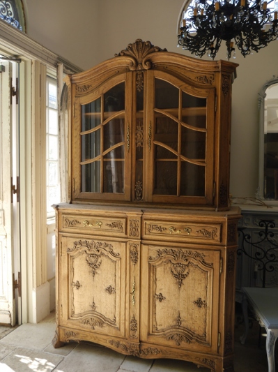 Armoire Glass Cabinet (246-13)