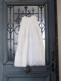 Antique Child Dress (B-1)