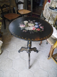 French Table (EU2284-3)