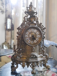 Antique Clock (TA578)
