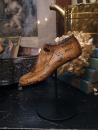 Shoe Object (W4201-16)