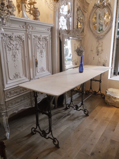 French Table (905-16)