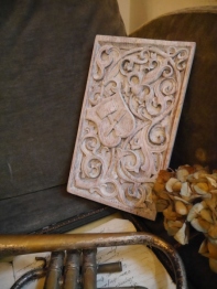 Wood Ornament (N096)