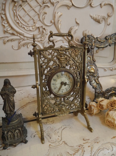 Antique Clock (E45-20)