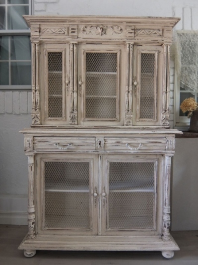 French Cabinet (B)