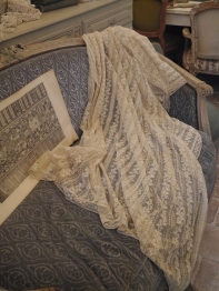 Antique Lace Cloth (TA219)