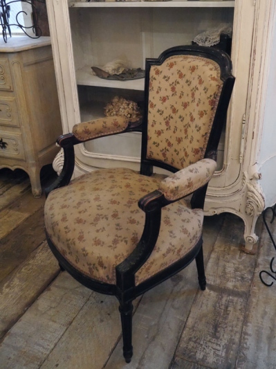 French Arm Chair (08601-17)