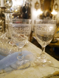 Antique Glass (J27-24)