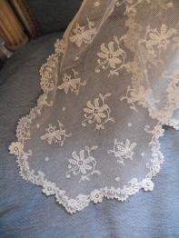 Antique Lace (N1801)　<ご売約済み>