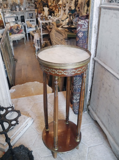 Side Table (015-22)