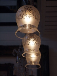 Glass Shade Lamp (D03-19)