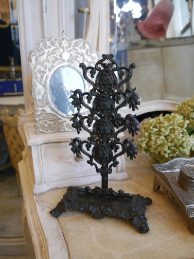 Card Stand (C19-18)