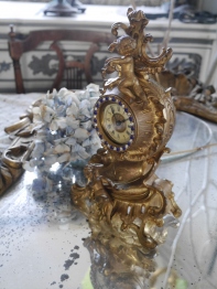 Antique Clock (EUK130)