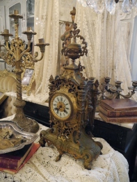 Antique Clock (663-20)