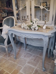 French Table (264-08)