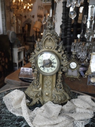 Antique Clock (279-18)
