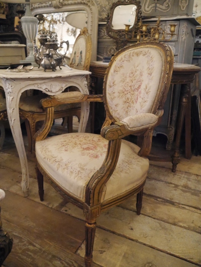 French Arm Chair (059-21)