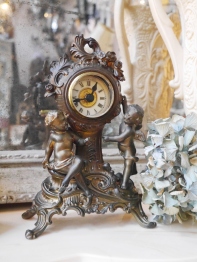 Antique Clock (GW006)