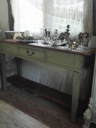 Console Table (M-1)