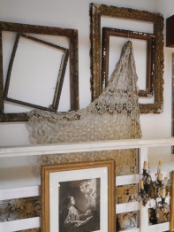 Antique Lace Cloth (W64-16)