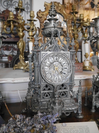 Antique Clock (07801-21)