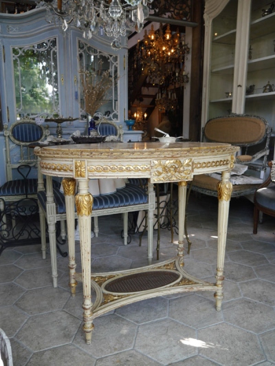 French Table (428-19)