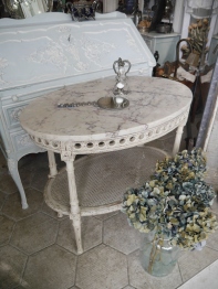French Table (TA357)