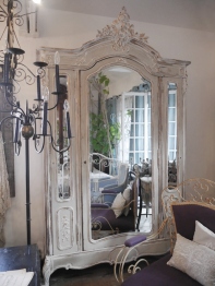Armoire Cabinet (Three Mirrors) (F-1)